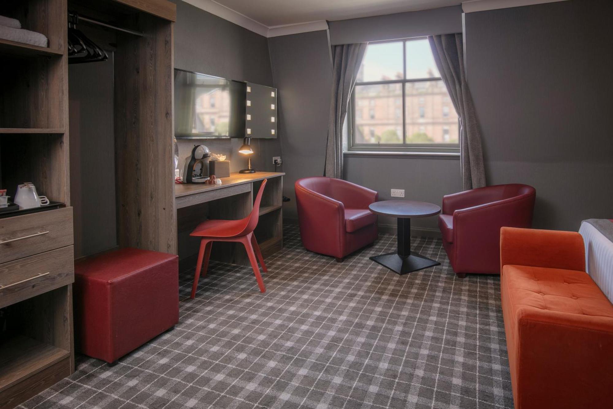 Devoncove Hotel 3*