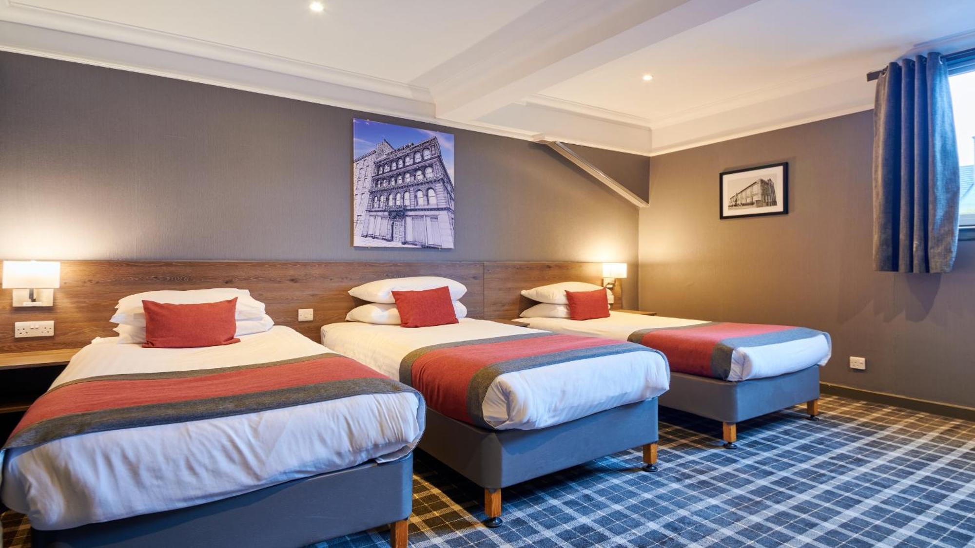 Devoncove Hotel