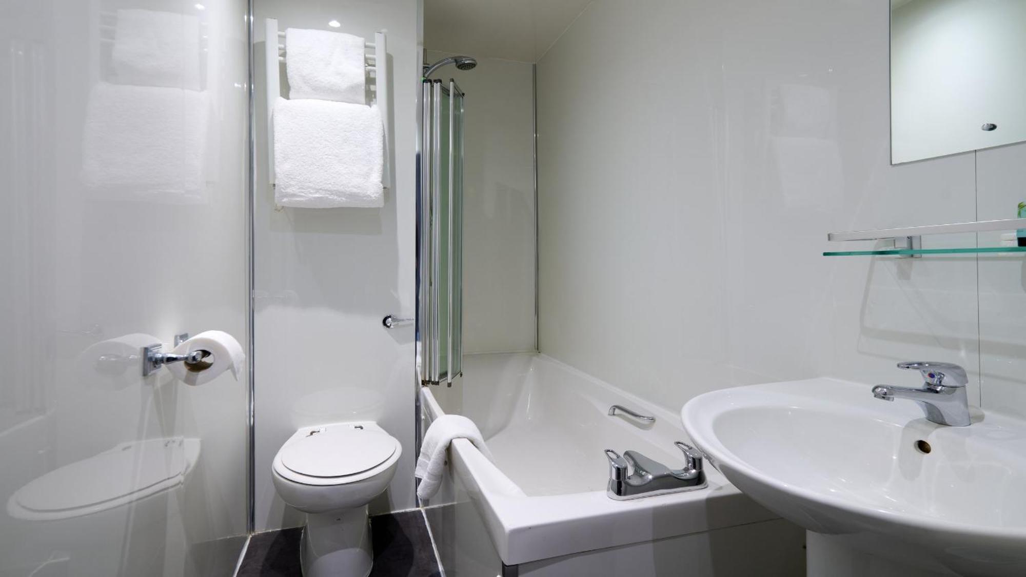 Hotel Devoncove 3*