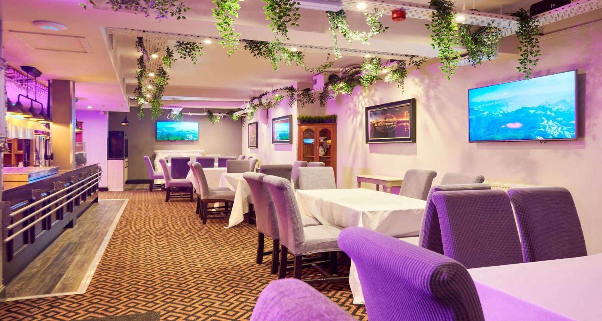 Devoncove Hotel
